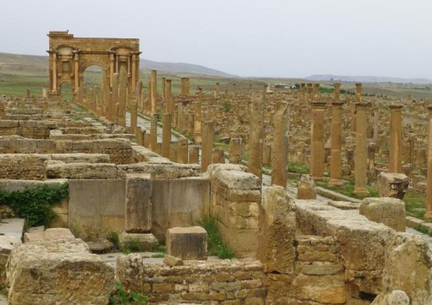 Timgad, l'ancienne métropole romaine d'Afrique du Nord, Algérie