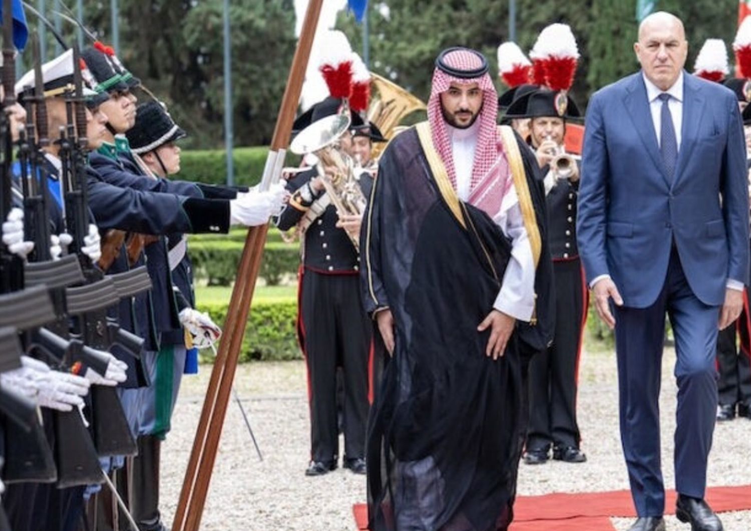 Il ministro della Difesa, Khalid bin Salman bin Abdulaziz con il ministro della Difesa, Guido Crosetto, a Roma