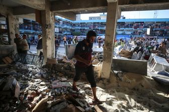 Gaza, attacco ad una scuola