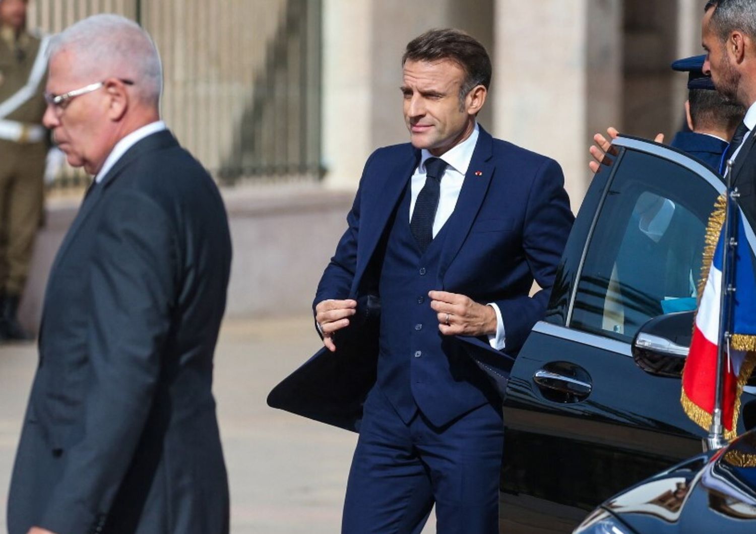 macron firma accordi in marocco