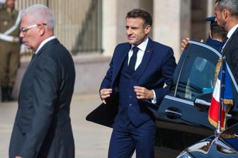 macron firma accordi in marocco