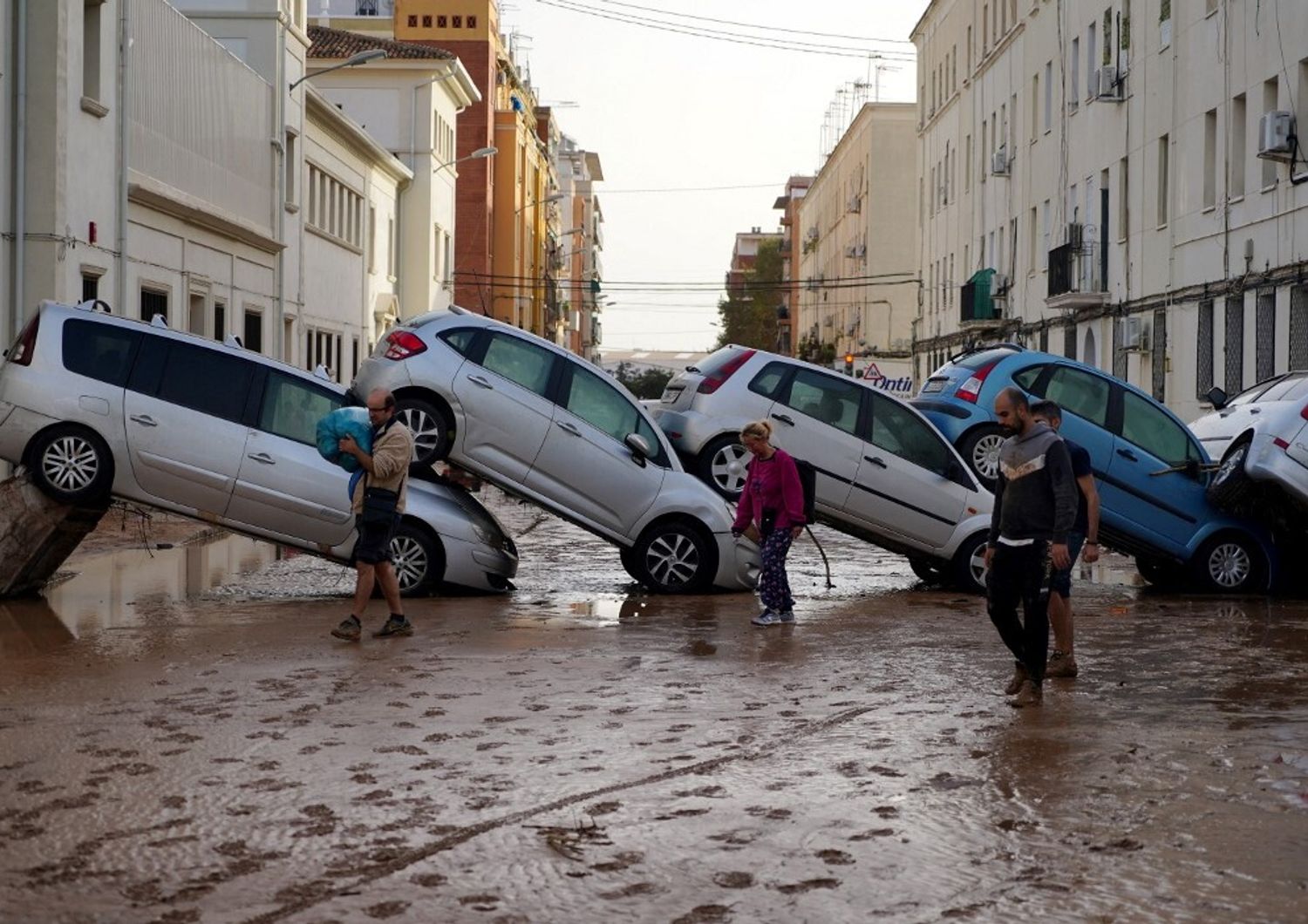 alluvione valencia spagna sotto choc cerca dispersi