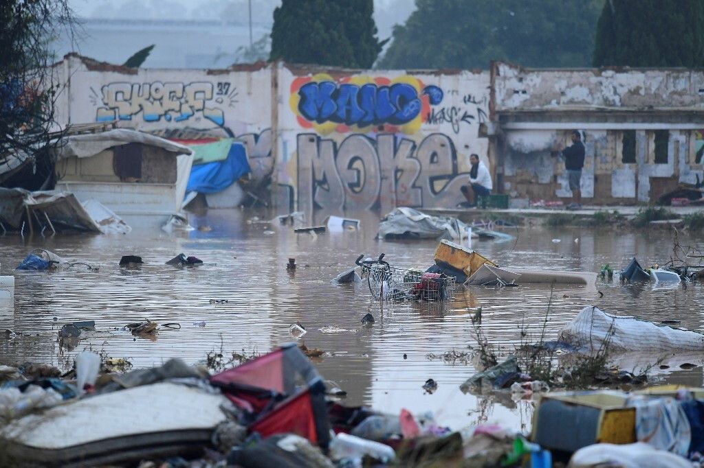 Valencia devastata, si cercano i dispersi. Il premier Sànchez in visita