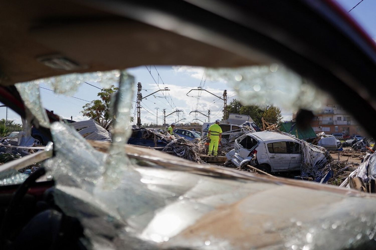 Auto ammassate a Valencia
