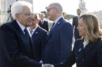 Sergio Mattarella e Giorgia Meloni all'Altare della Patria