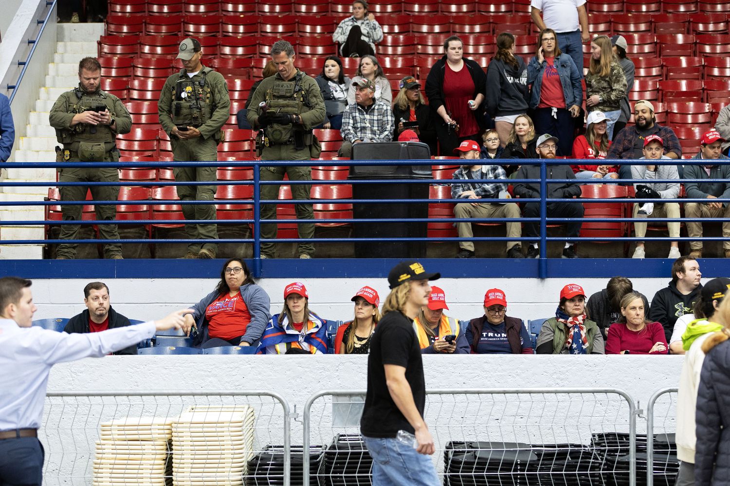 Boom di americani che vogliono andarsene dopo il voto