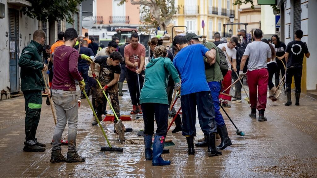 Valencia in allerta per il pericolo di epidemie