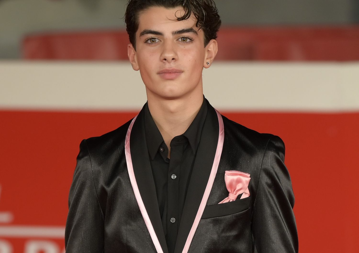 Samuele Carrino, protagonista de "Il ragazzo dai pantaloni rosa"