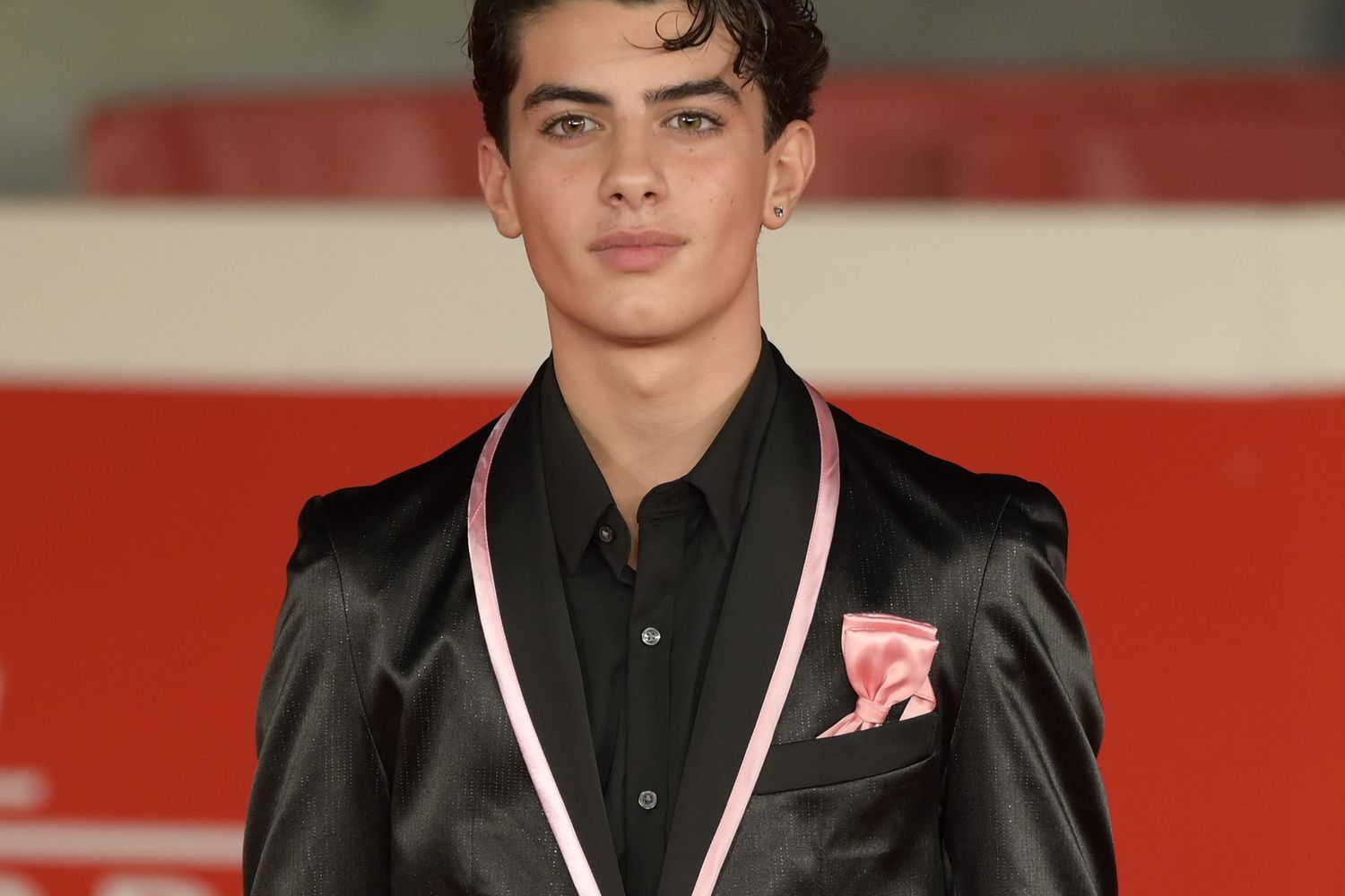 Samuele Carrino, protagonista de "Il ragazzo dai pantaloni rosa"