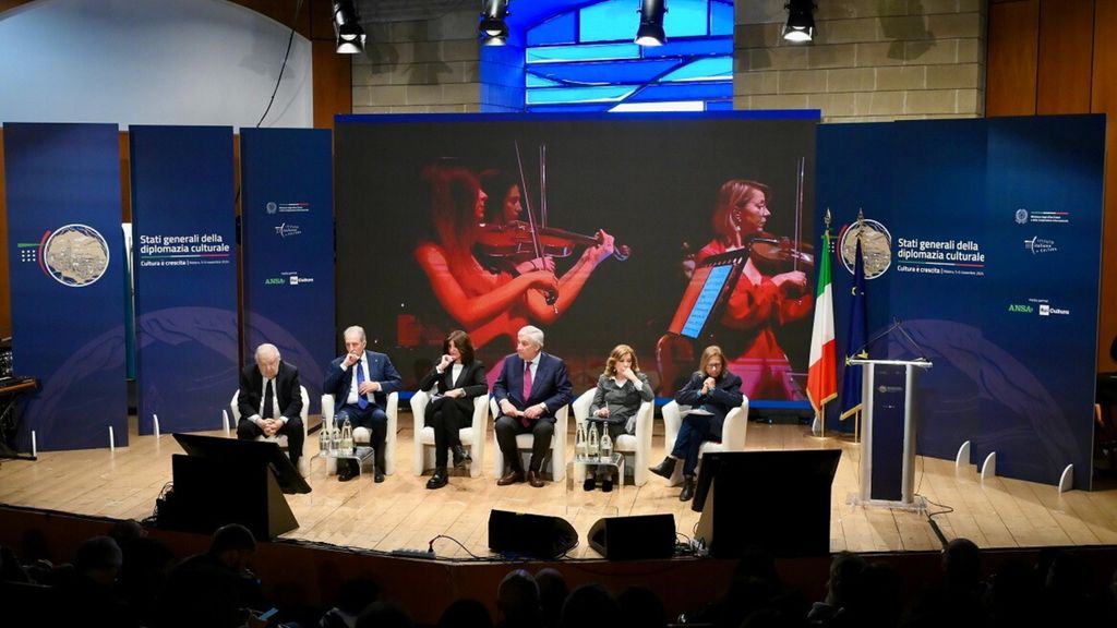 A Matera les autorités se confrontent sur le thème de "La culture et/est la croissance"