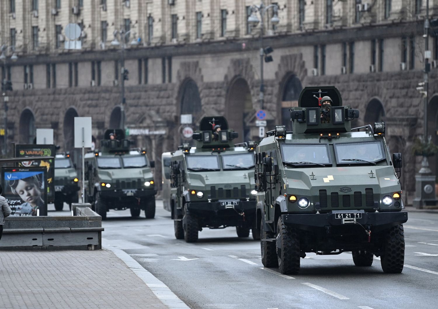 Mezzi dell'esercito ucraino nel centro di Kiev