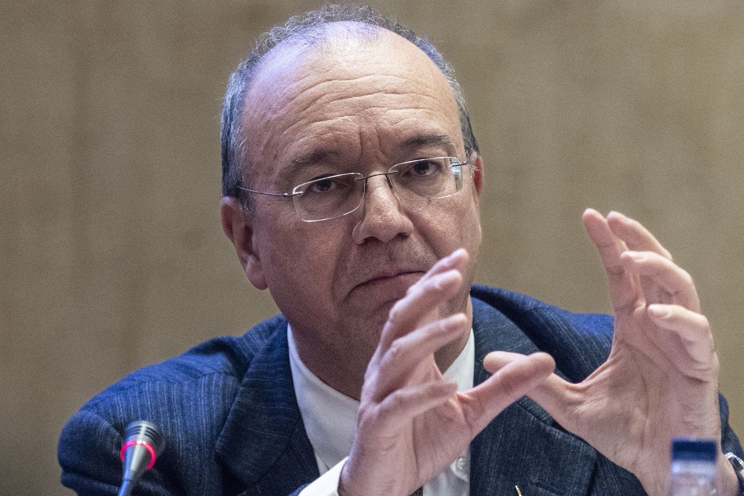 Criticò Valditara, sospensione per 3 mesi l'insegnante Christian Raimo