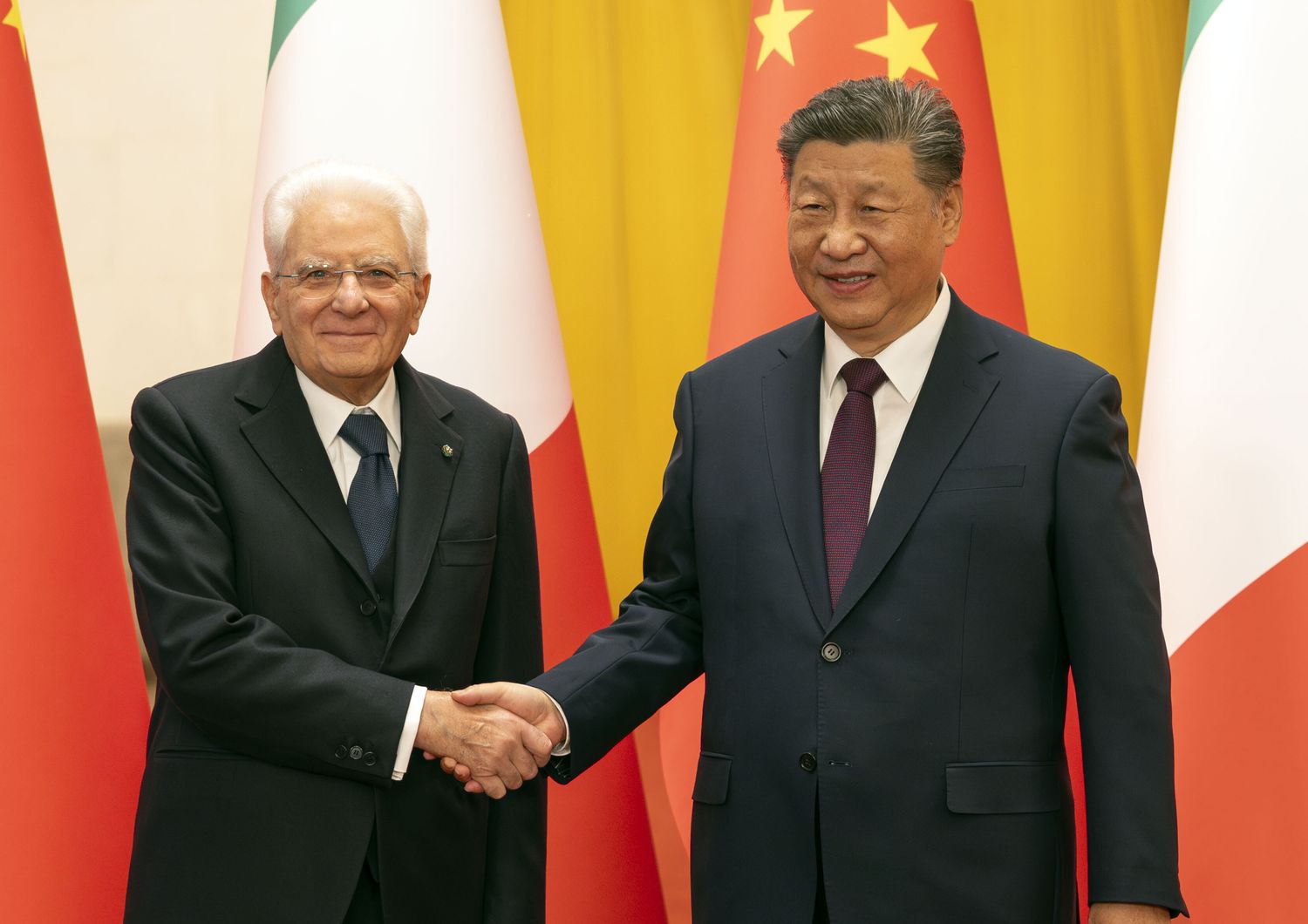 Mattarella a Xi: "Per grandi cambiamenti serve concordia"