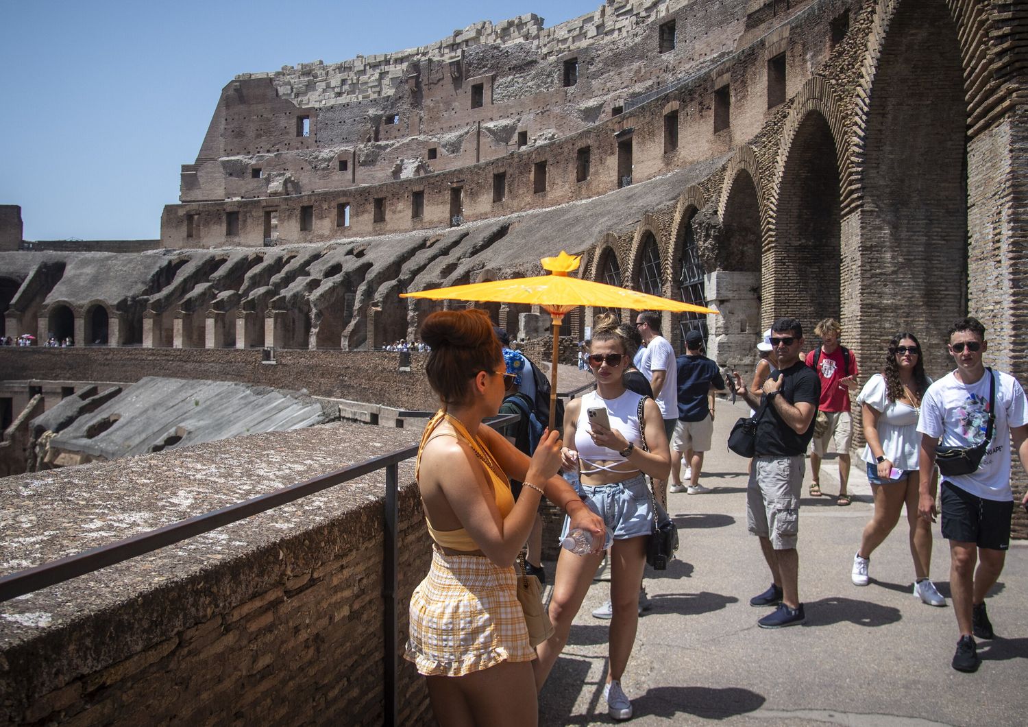 Turisti al Colosseo