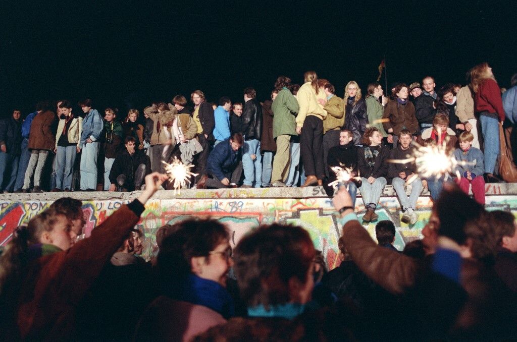 Giù il muro di Berlino, 35 anni dopo come è cambiata la Germania