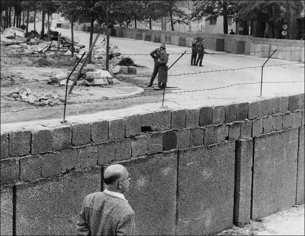 Giù il muro di Berlino, 35 anni dopo come è cambiata la Germania