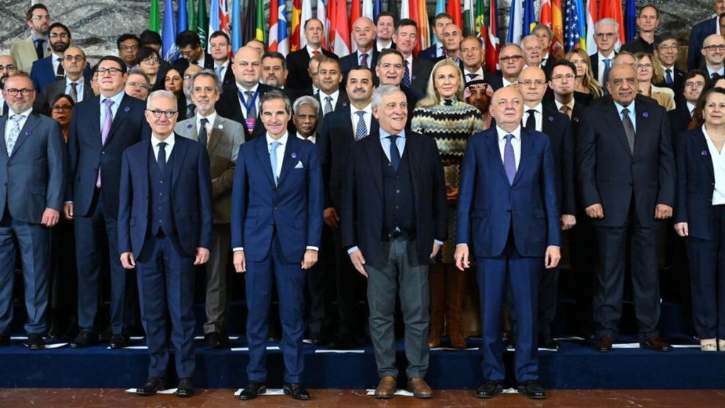 Photo de groupe lors du World Fusion Energy Group de Rome, novembre 2024