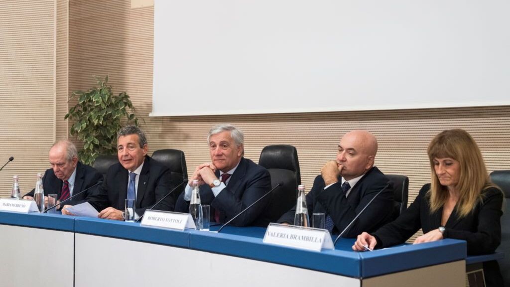 Les intervenants à la Conférence "Naples capitale de la Méditerranée : développements et perspectives"