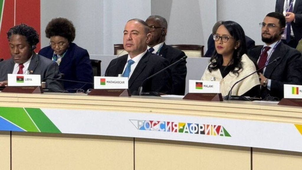 Il ministro degli esteri libico Al Baour al Forum di Sochi (Russia), 2024