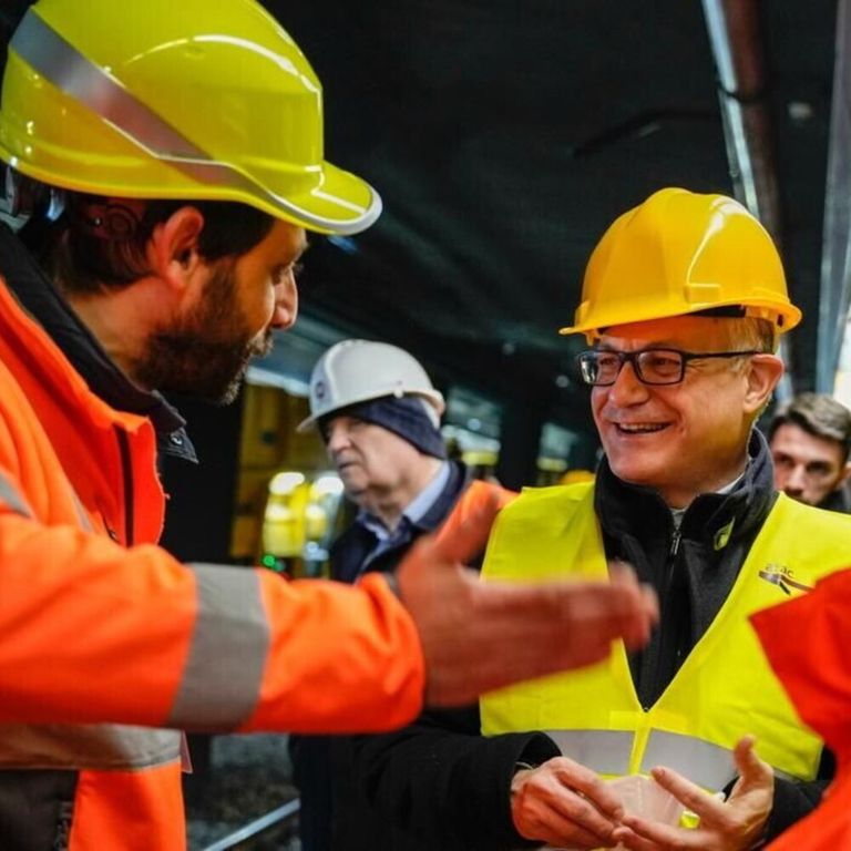 Il sindaco Roberto Gualtieri in uno dei sopralluoghi ai cantieri