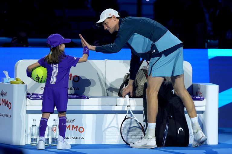 tennis atp finals sinner medvedev vale la semifinale