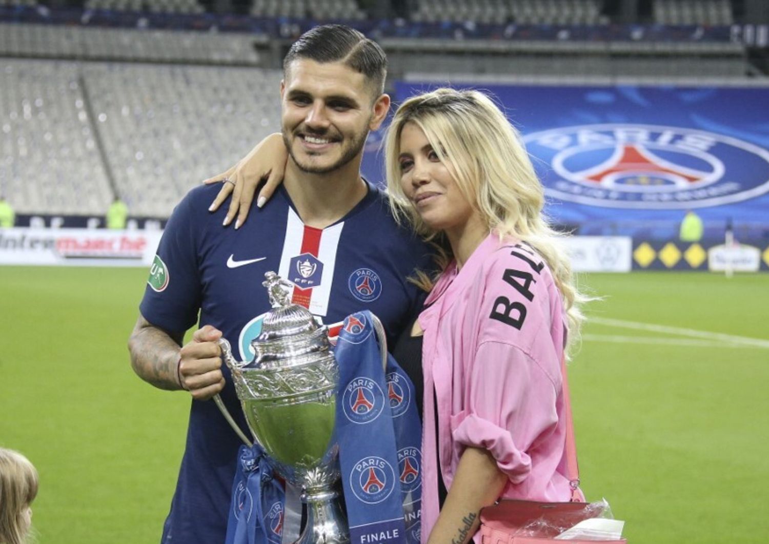 Wanda Nara e Icardi ai ferri corti: lite violenta in casa, poi la denuncia contro il calciatore