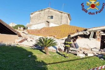 crolla villetta torrimpietra roma