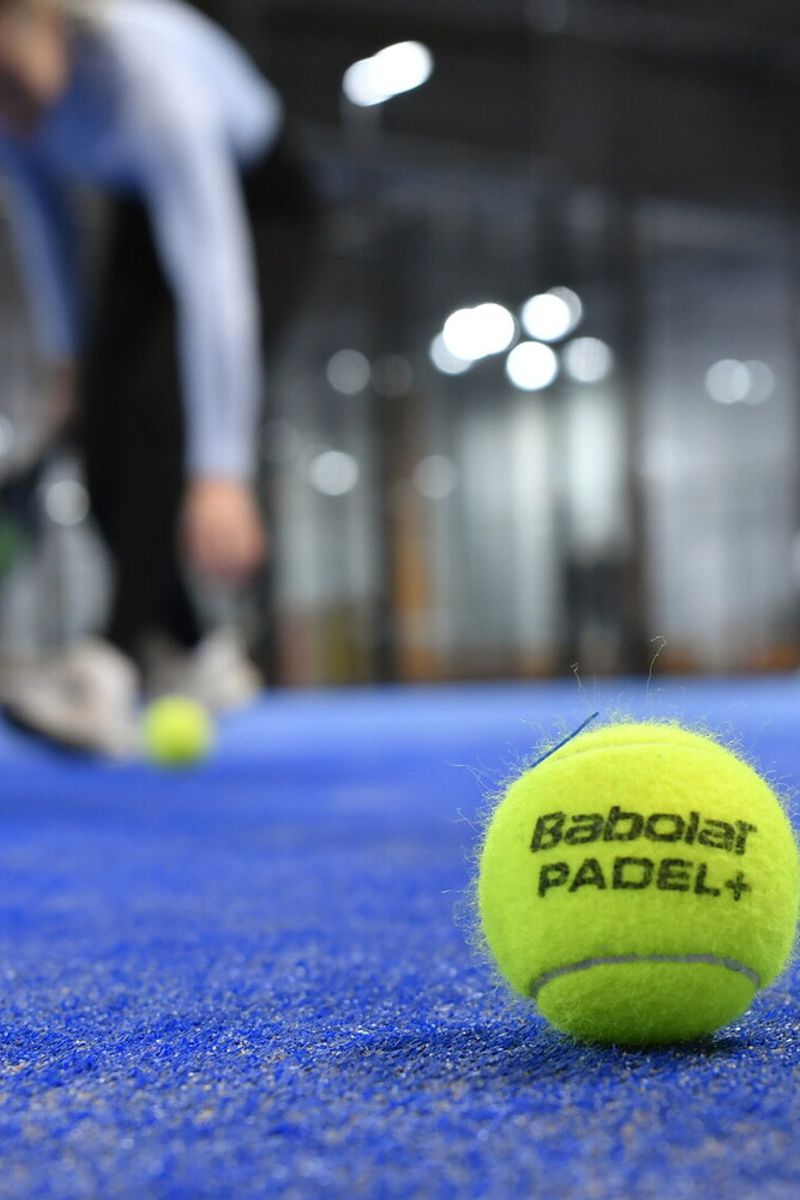 "Lob", giallo sullo sfondo di una 'guerra' tra padel e tennis