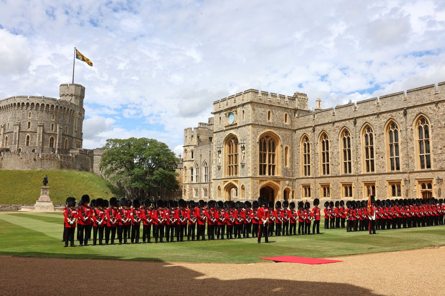Furto con scasso alla tenuta reale di Windsor, ladri in fuga