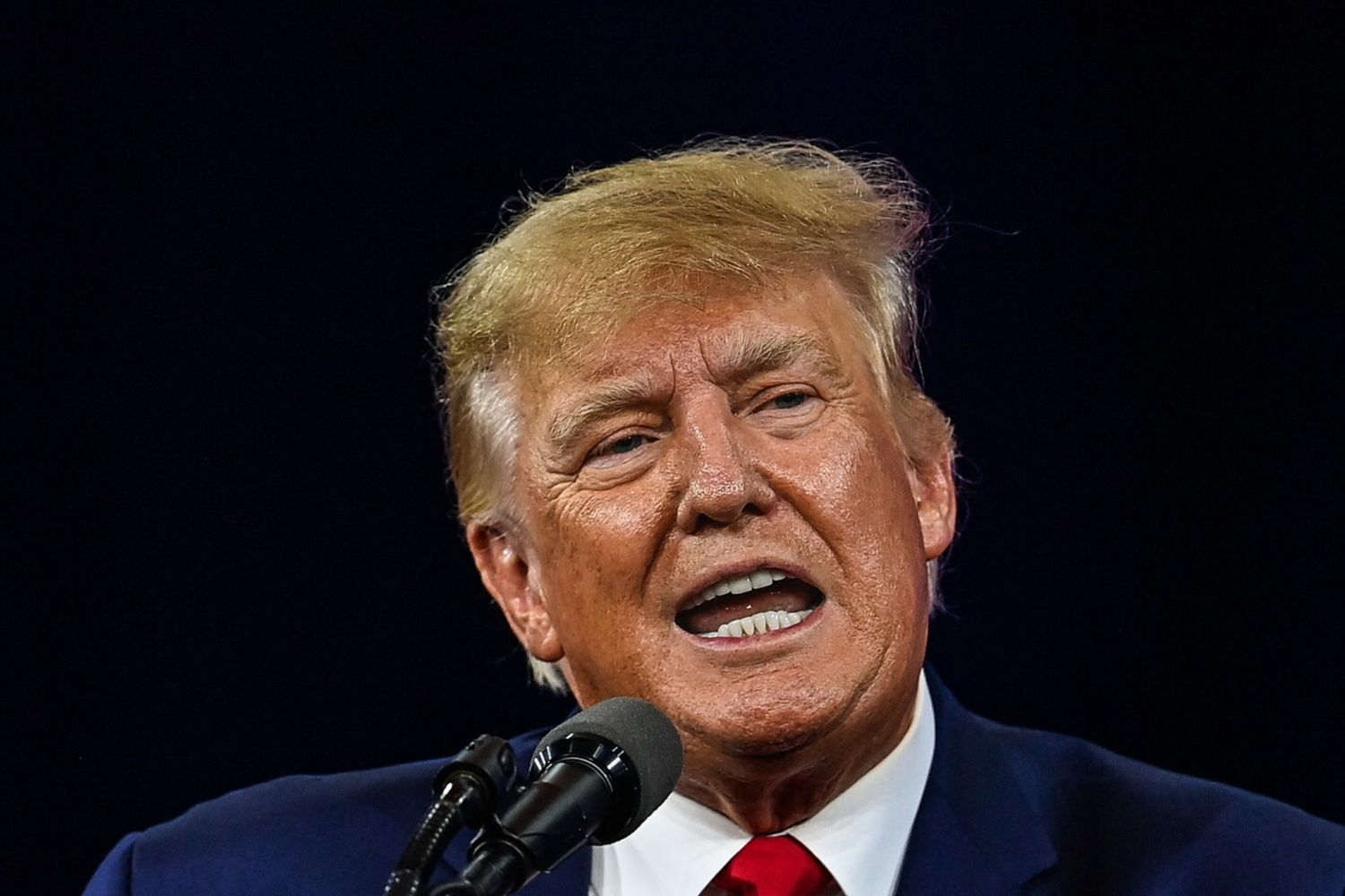 Donald Trump avrebbe scelto McGovern come ambasciatore a Roma