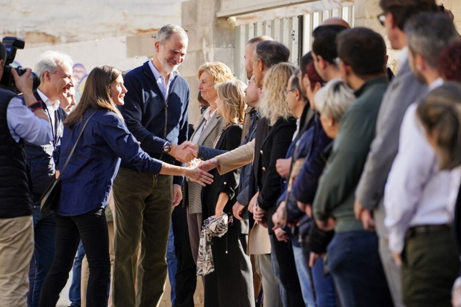 I reali di Spagna in visita nelle zone alluvionate