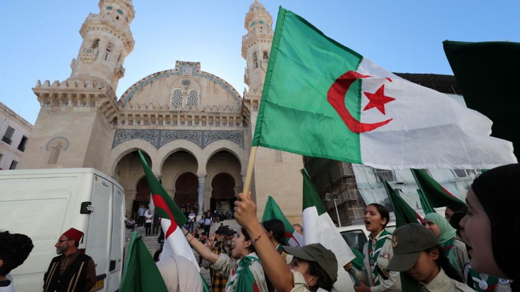 Le peuple algérien fête son indépendance