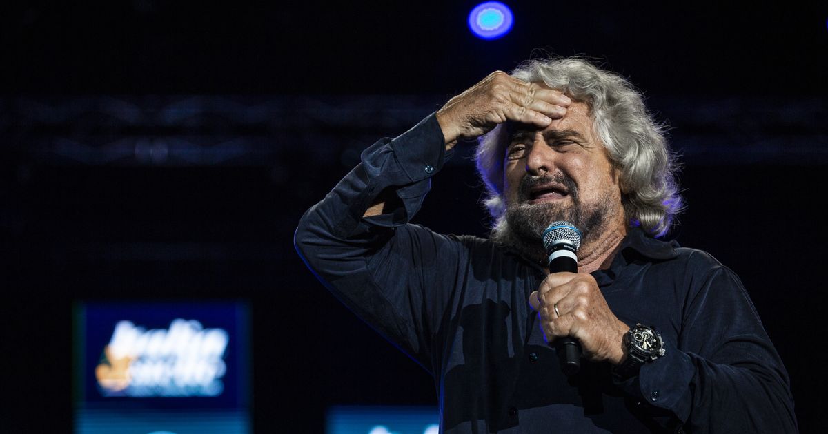 La sfida di Grillo: "Si rivoti". Ma Conte tira dritto