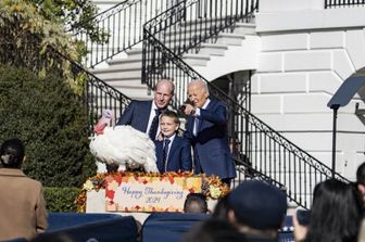 Biden grazia due tacchini per il Thanksgiving