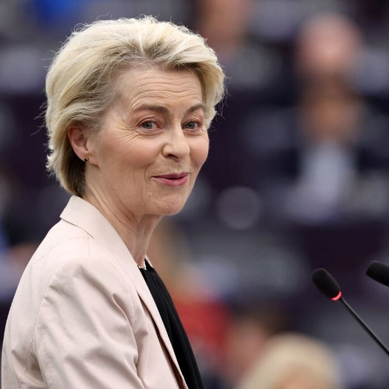 Ue: via libera del Parlamenro europeo alla nuova Commissione di Usrula von der Leyen