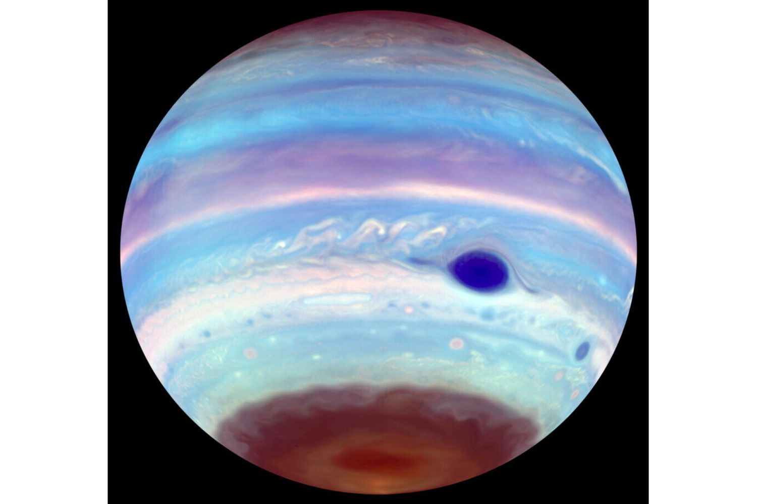 Un tornado magnetico sta agitando la foschia ai poli di Giove