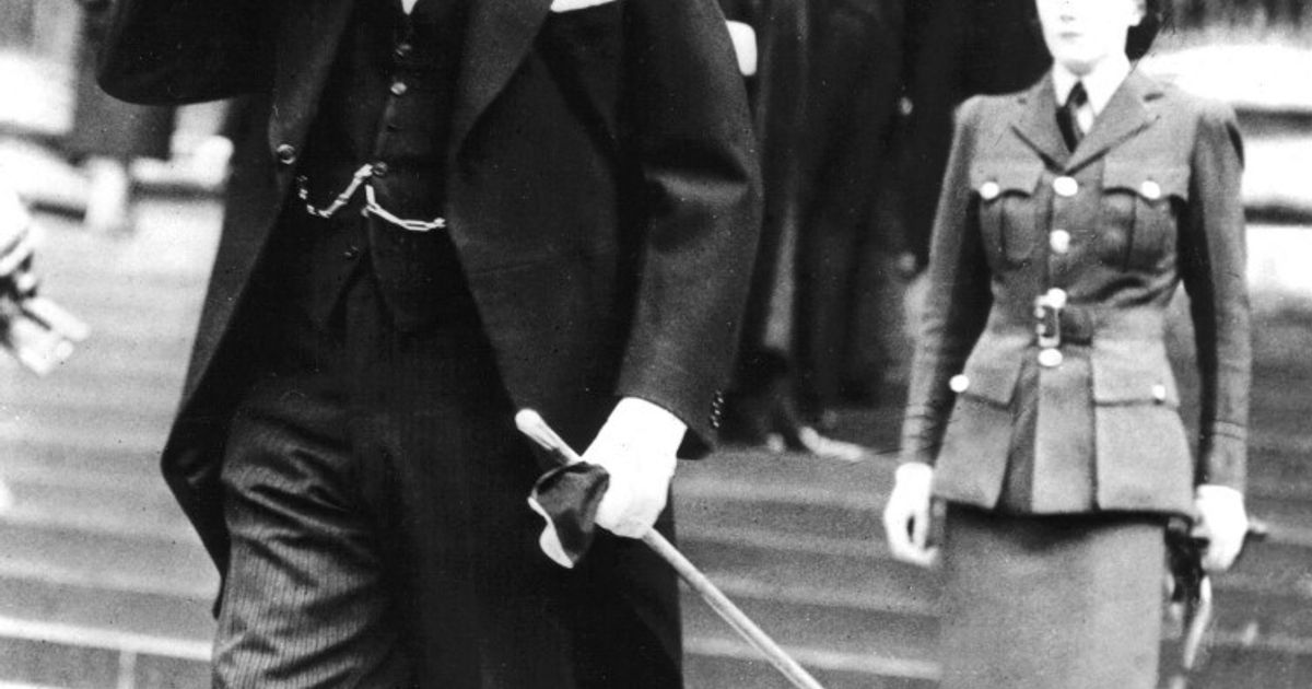 世界の歴史を書いた英国の獅子、チャーチル