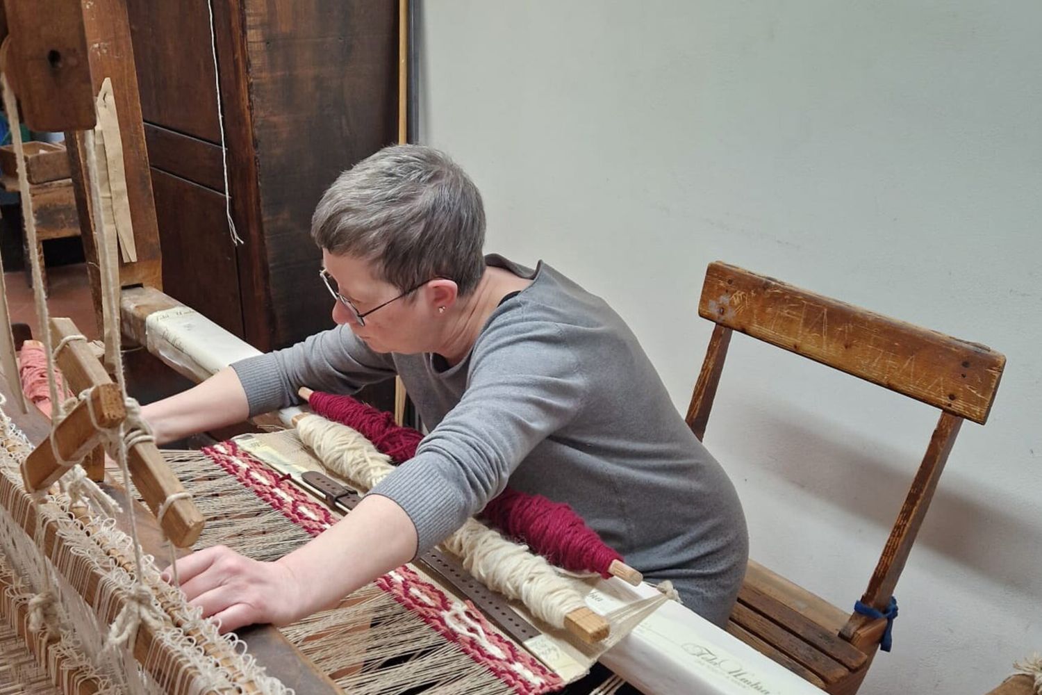 L'Umbria da un secolo 'tesse' una grande impresa al femminile