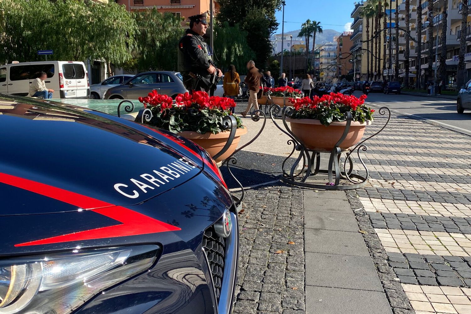 Diciottenne massacrato per aver difeso l'amico in una rissa, in sei ai domiciliari