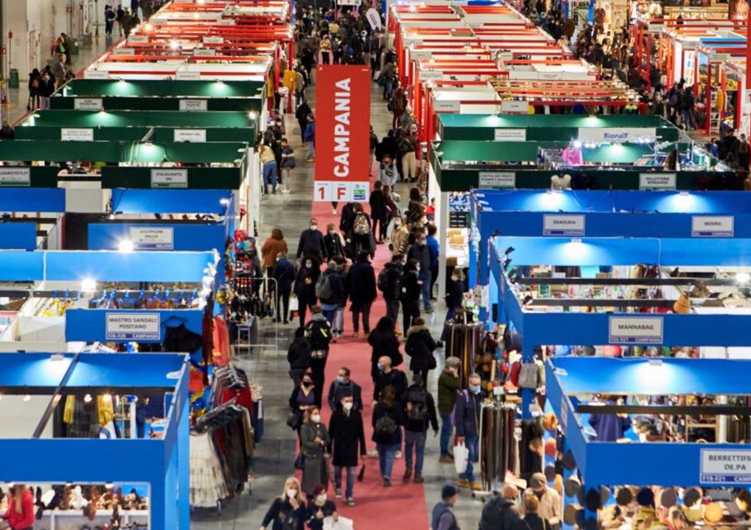 L'Artifgiano in fiera", une vue sur les stands