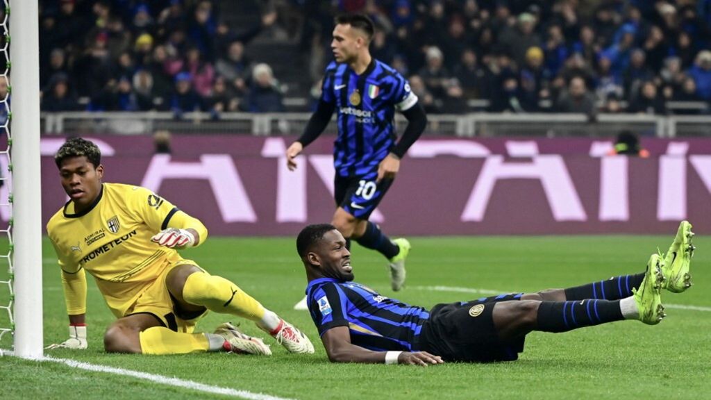 L'Inter batte il Parma 3-1 e resta nella scia del Napoli