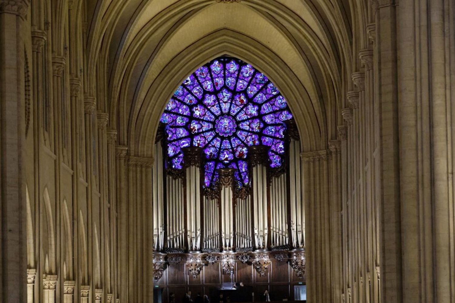 Ruini, "la ricostruzione di Notre Dame? La fede in Francia esiste ancora"