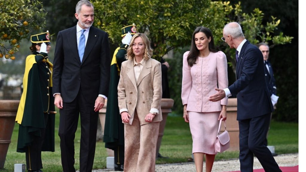 Mattarella riceve Felipe e Letizia al Quirinale. "Tra Italia e Spagna solida amicizia"