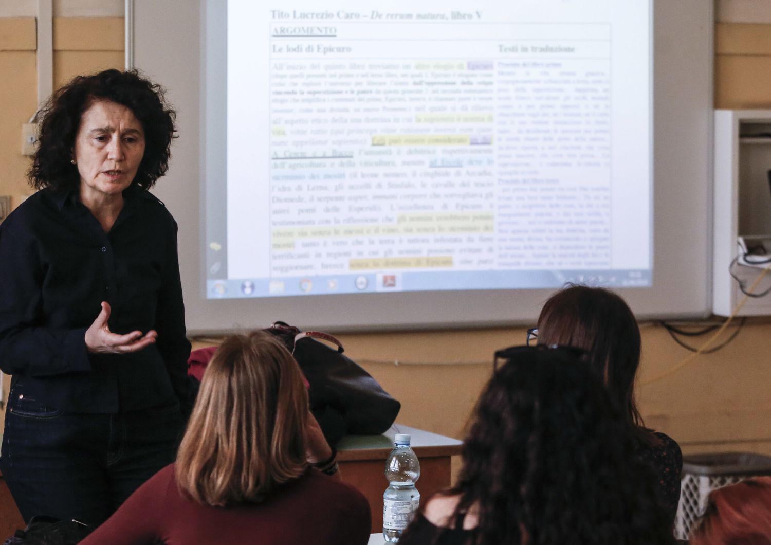 Un'insegnante in un Liceo di Roma