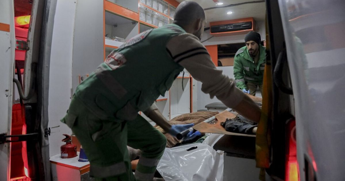 エルサレムでバス銃撃、12歳少年死亡