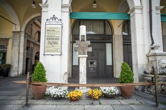 Il luogo in cui esplose la bomba di Piazza della Loggia