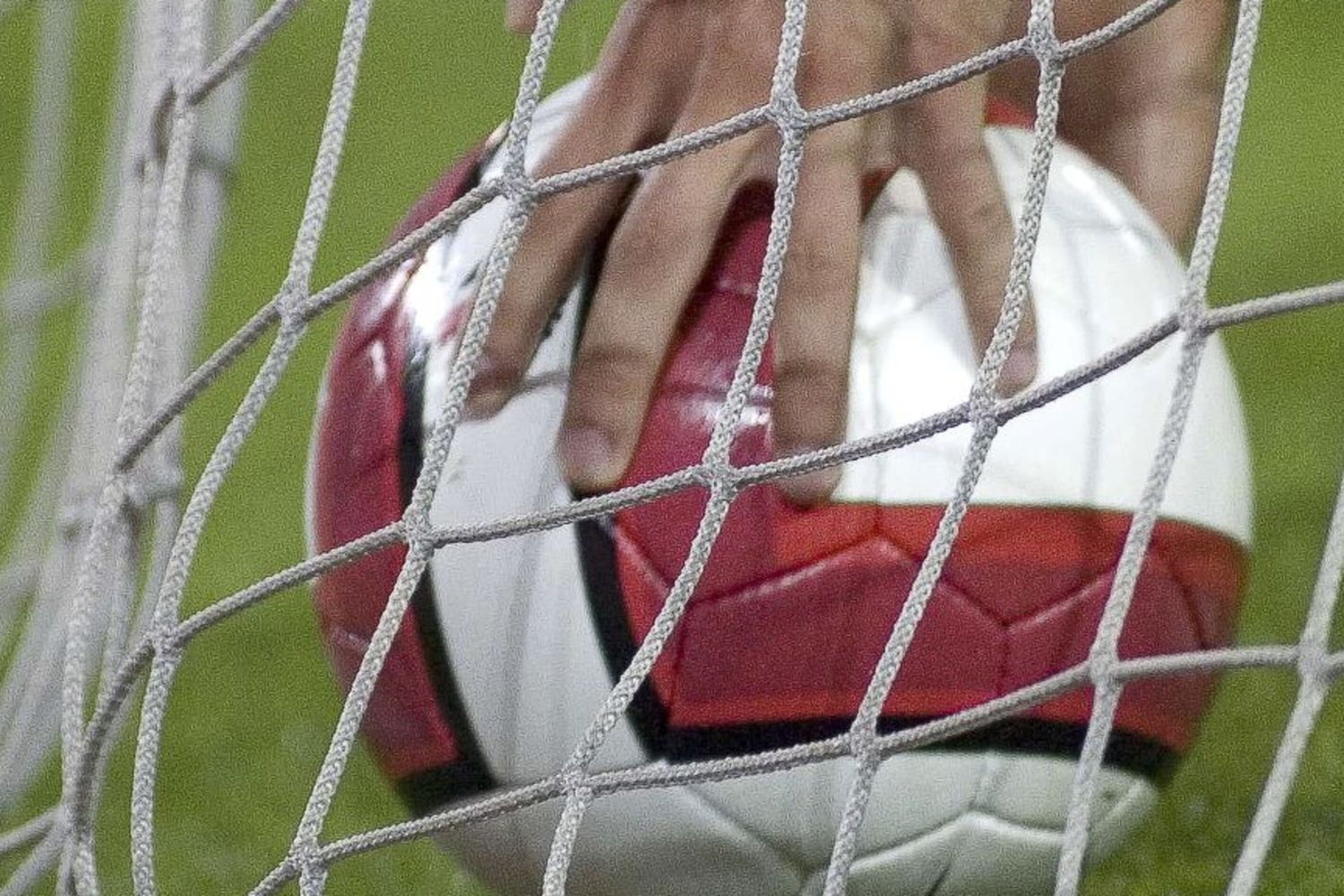 Pallone, rete, calcio