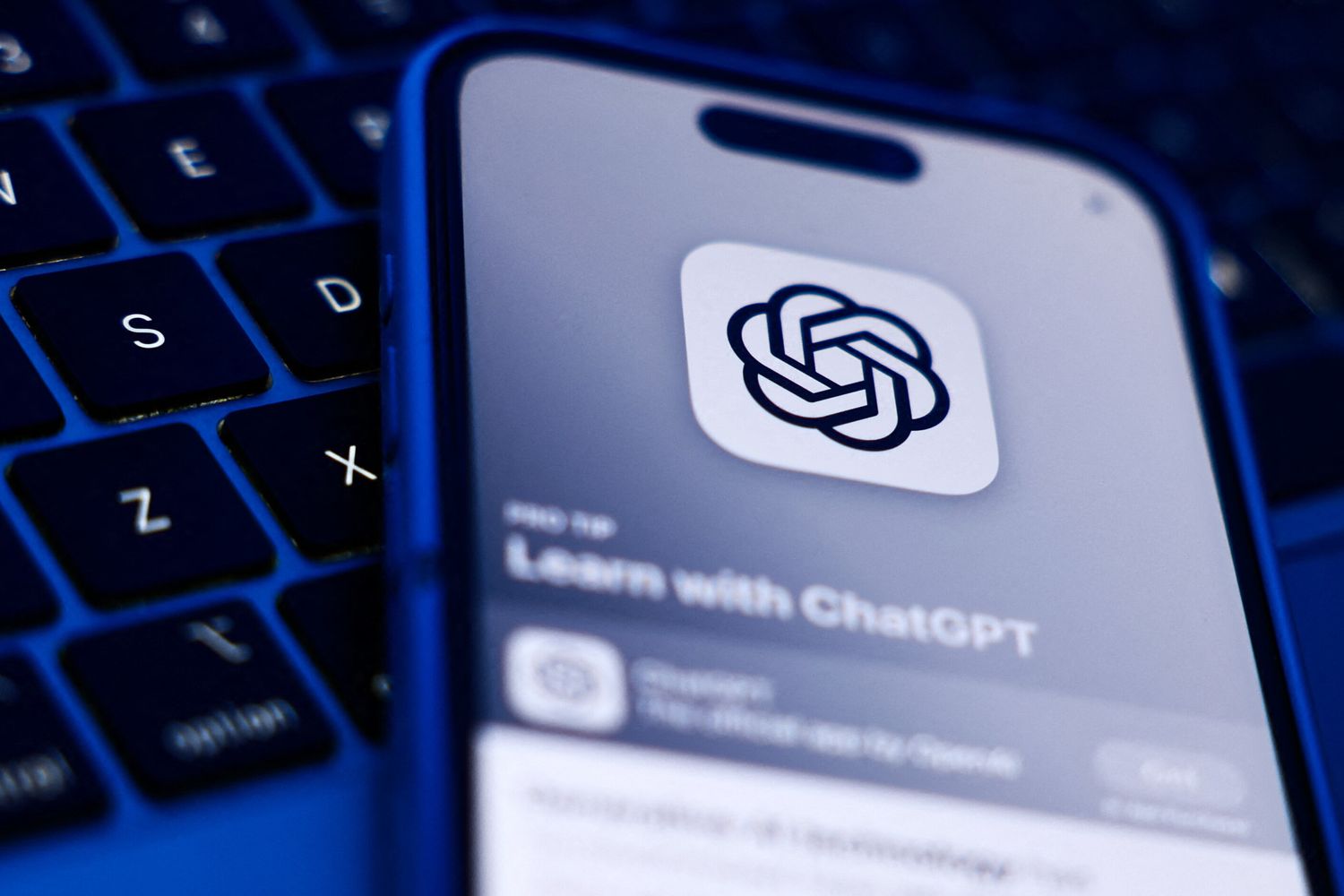 Apple incorpora ChatGPT nell'iPhone