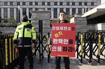 Sud Corea corte suprema avvia processo impeachment Yoon