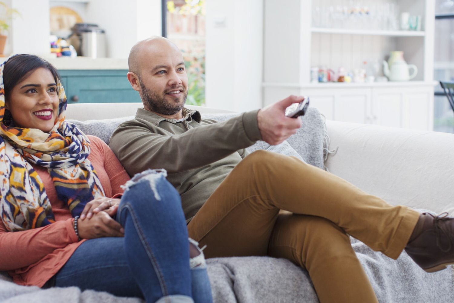 Coppia che guarda la televisione